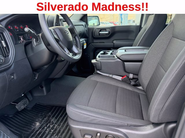 2026 Chevrolet Silverado 1500 Custom - Photo 13
