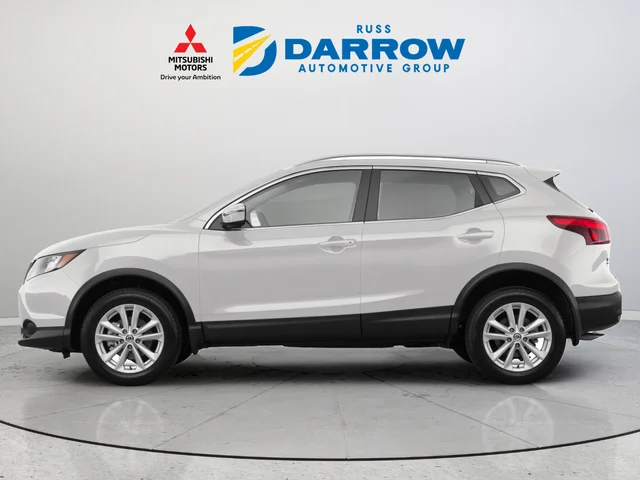 Used 2017 White Nissan SV image 2