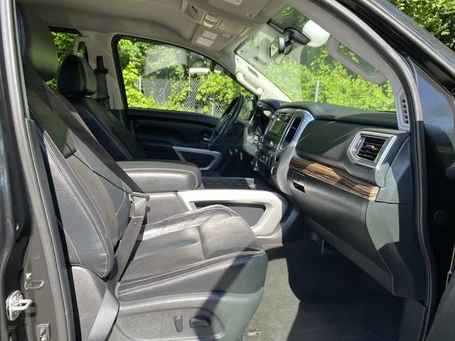 Used 2019 Black Nissan SL image 20