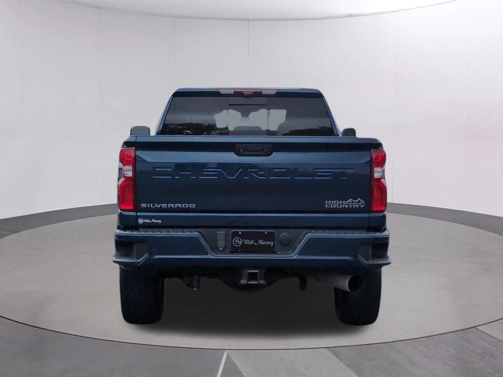 Used 2022 Northsky Blue Metallic Chevrolet High Country image 4
