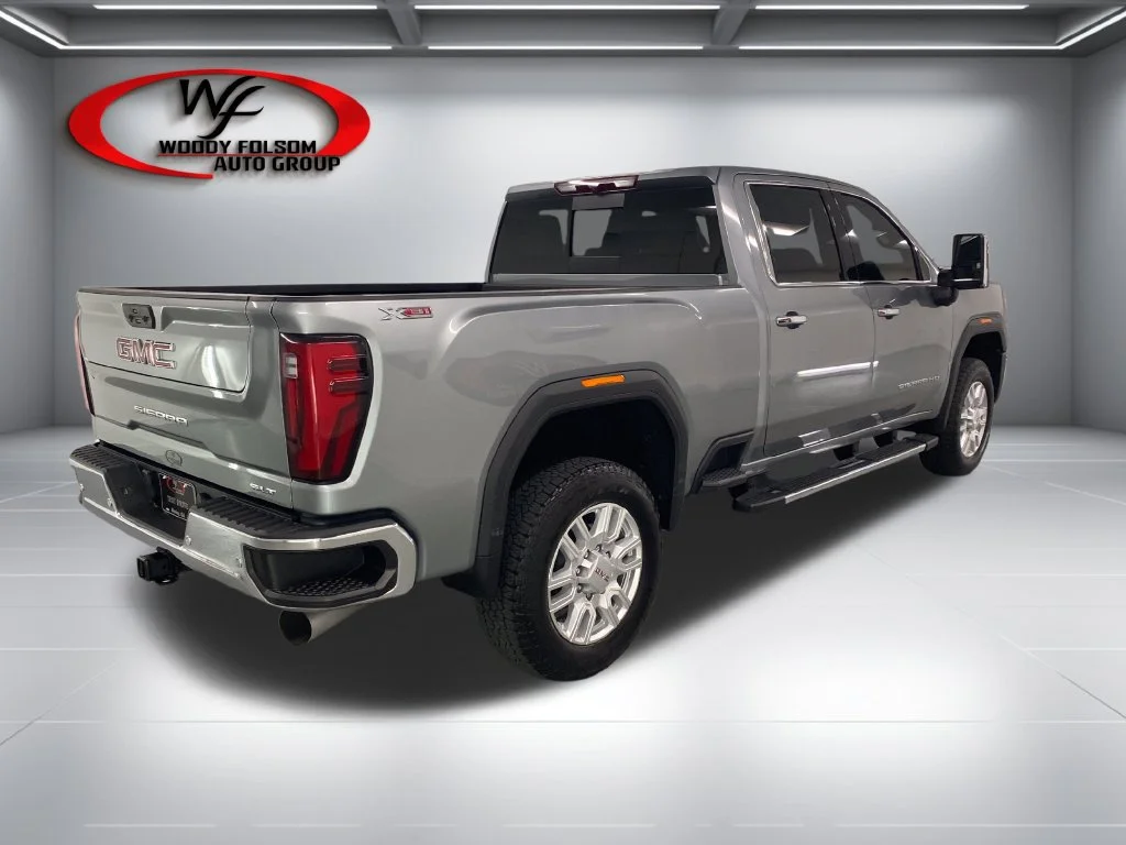 Used 2024 Silver GMC SLT image 7