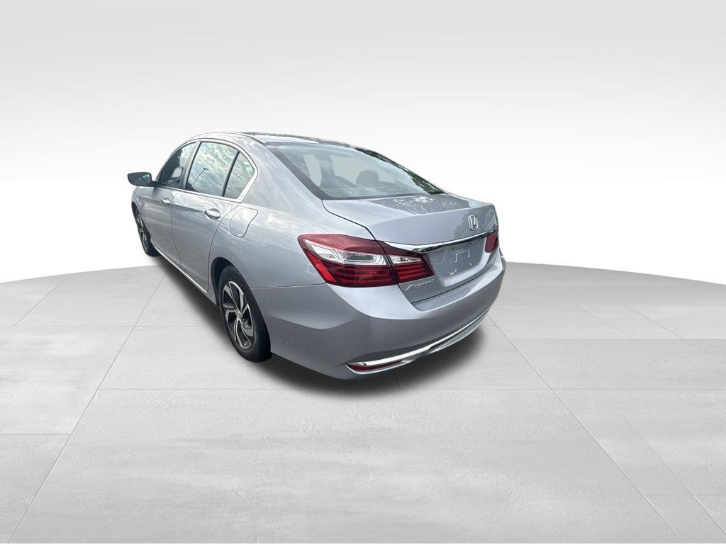 Used 2017 Silver Honda LX image 3