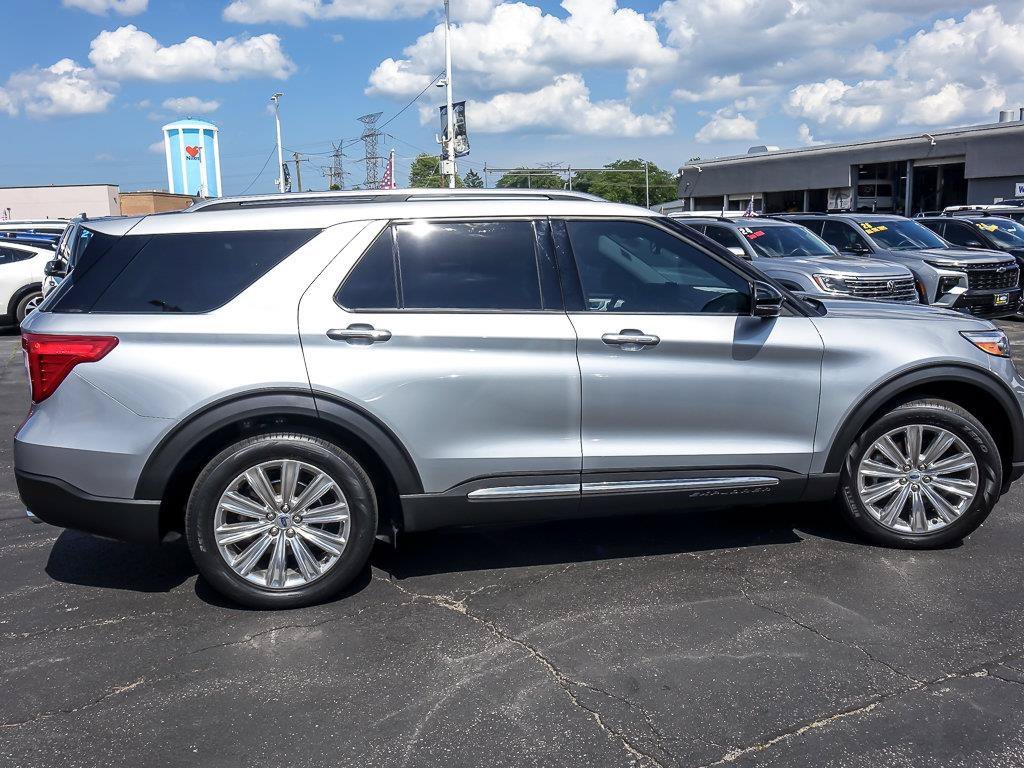Used 2023 Silver Metallic Ford Limited image 11
