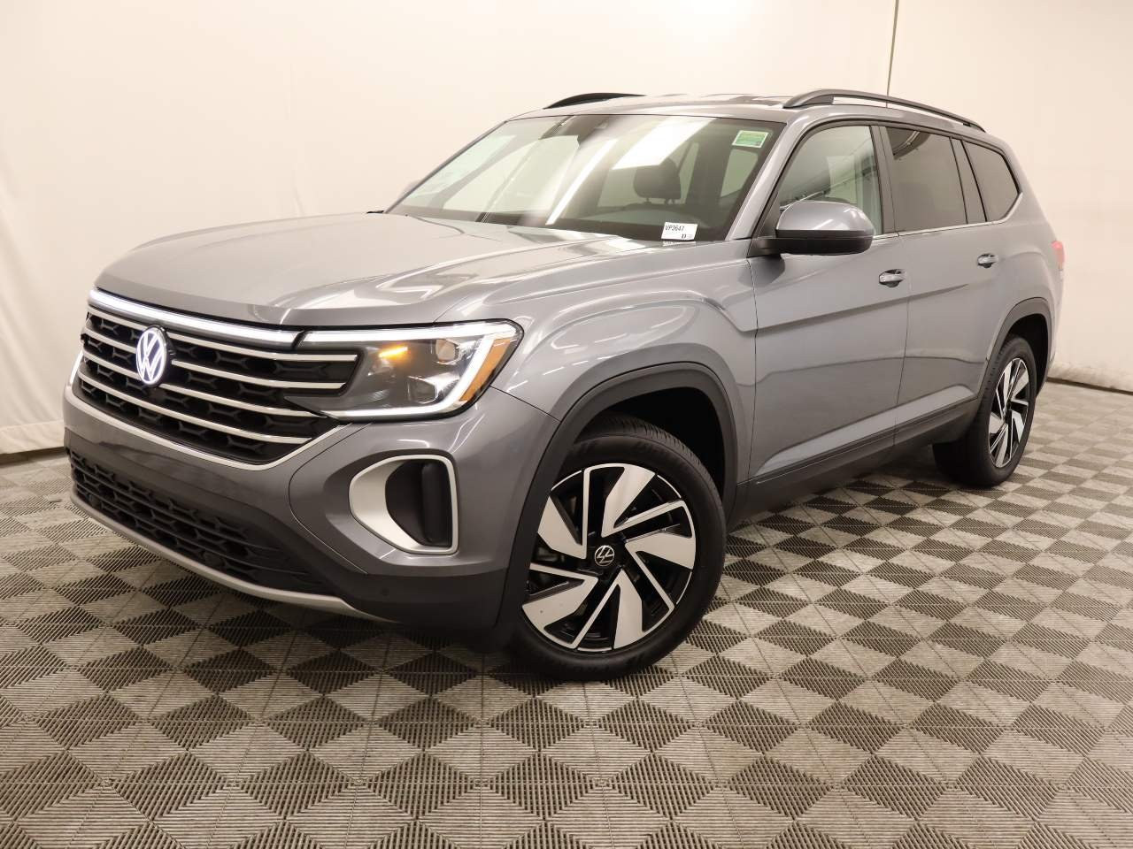 2024 Volkswagen Atlas SE w/Tech