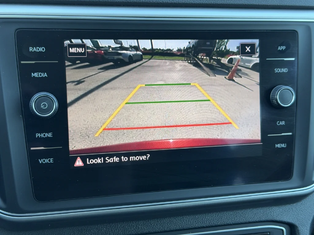 Used 2019 Red Volkswagen 3.6L V6 SE image 24