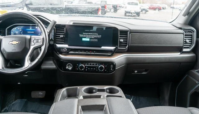 Used 2022 Gray Chevrolet LT image 14