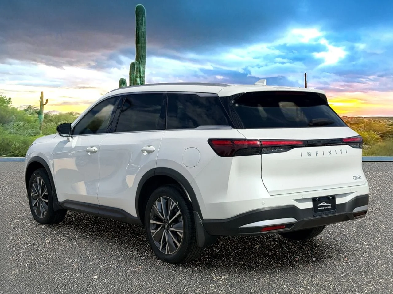 New 2027 RADIANT WHITE INFINITI Luxe FWD image 4