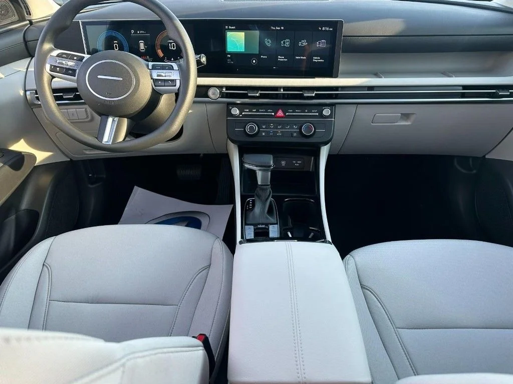 Used 2026 White Hyundai SE image 5