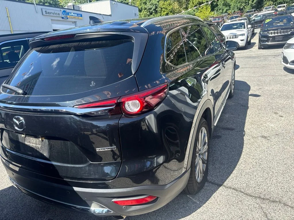 Used 2021 Black Mazda Signature image 4