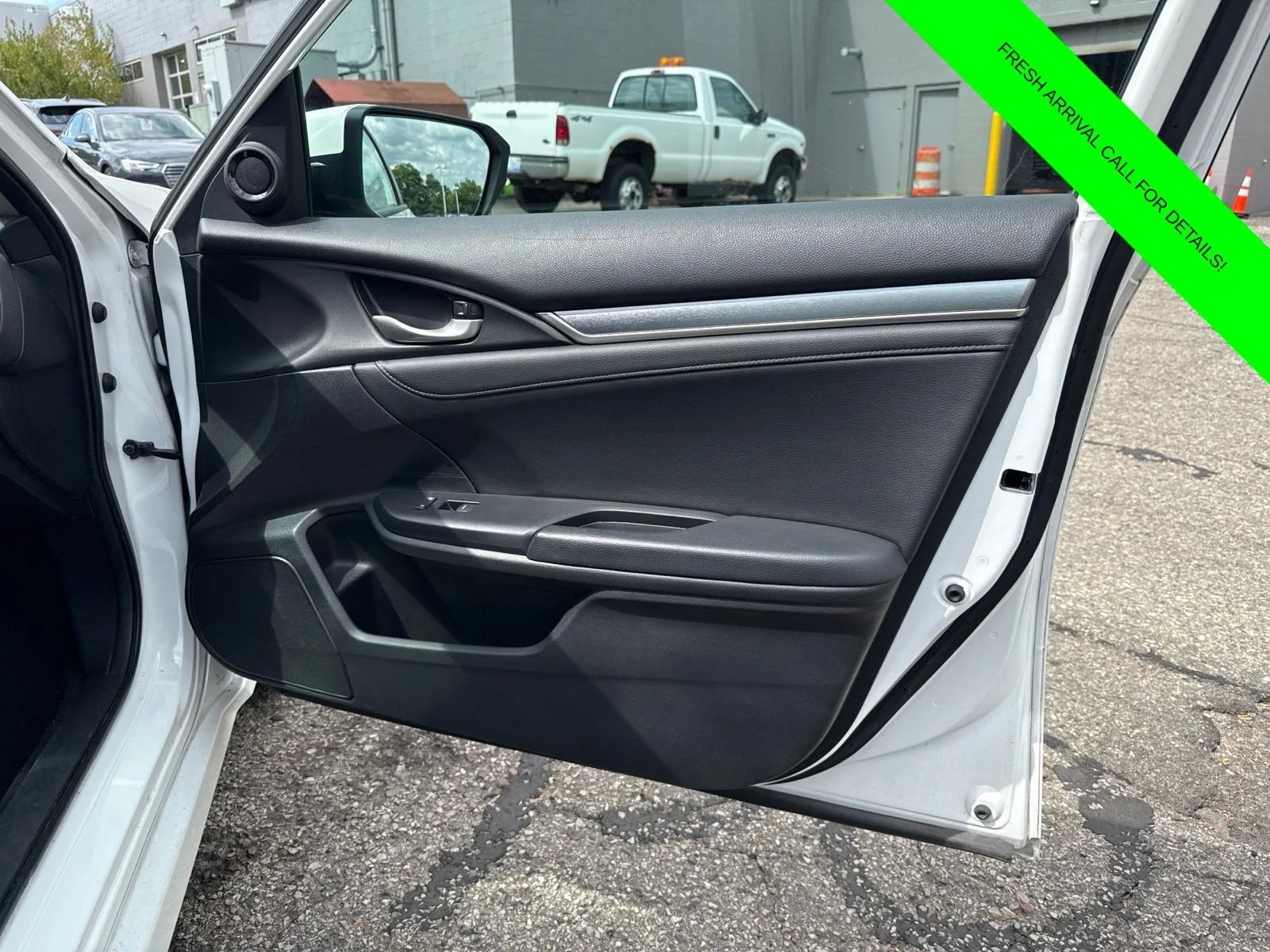 Used 2016 White Orchid Pearl Honda EX-L image 16