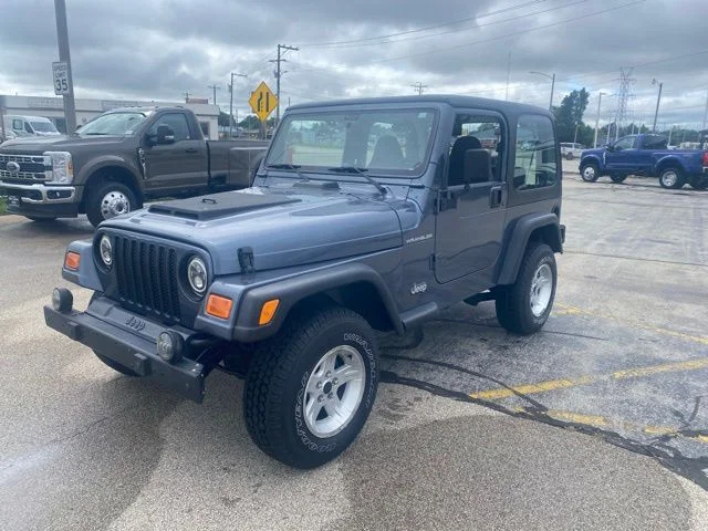 Used 2002 Blue Jeep SE image 2