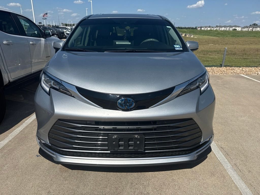 Used 2021 Silver Toyota Limited image 6