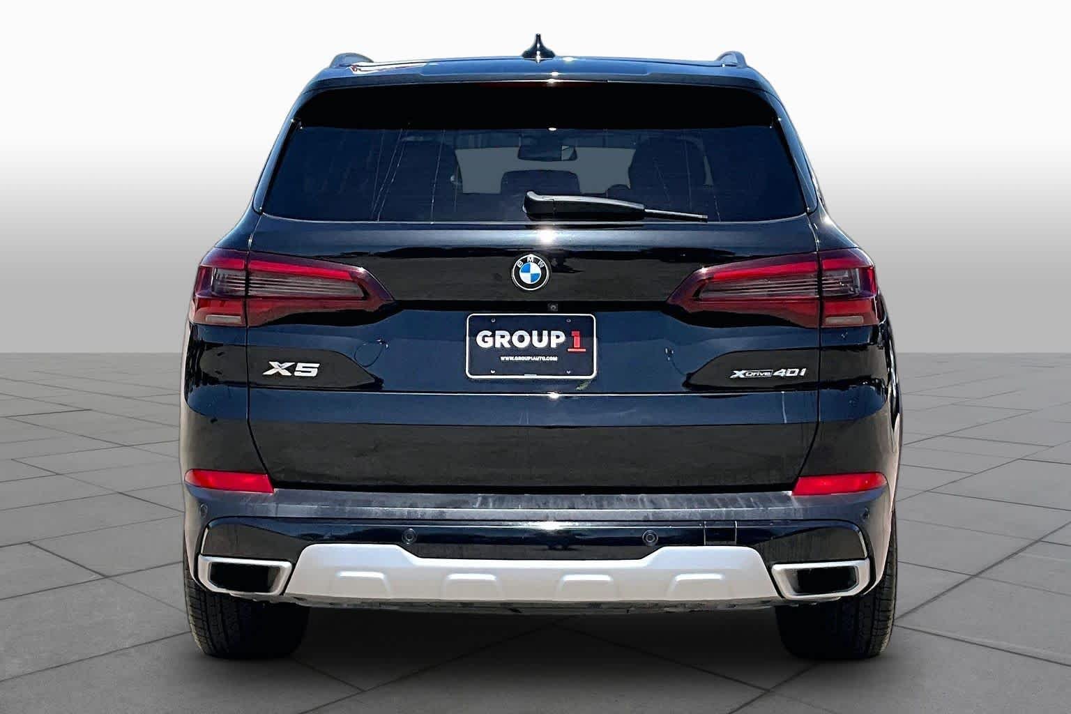 Used 2023 Black Sapphire Metallic BMW xDrive40i image 5