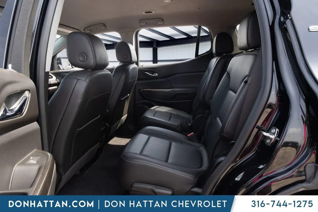 2023 GMC Acadia SLT - Photo 16