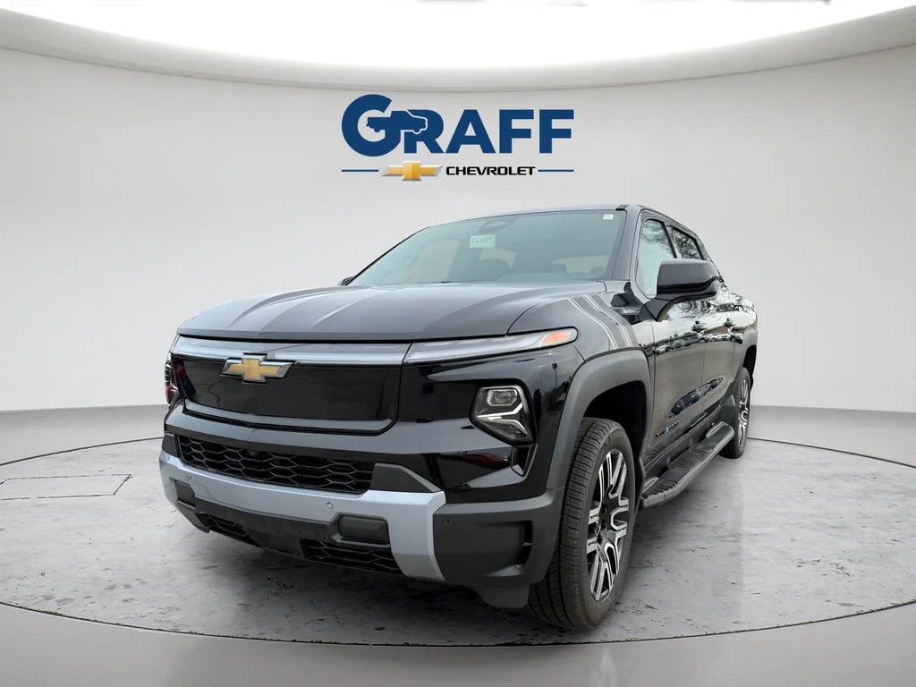 2026 Chevrolet Silverado EV LT - Photo 13