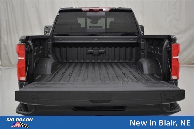 2026 Chevrolet Silverado 2500 HD ZR2 - Photo 12