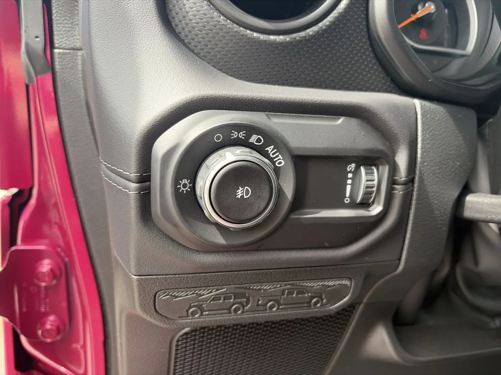 New 2026 Tuscadero Pearlcoat Jeep Rubicon image 19