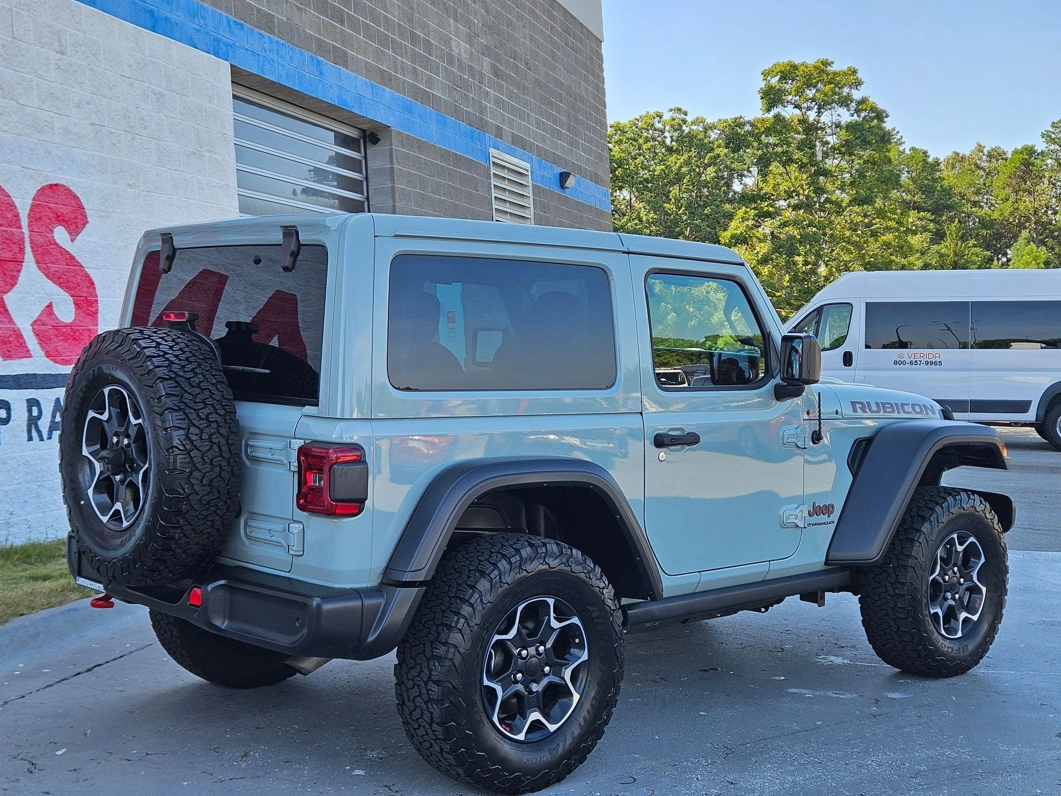 Used 2023 Earl Clearcoat Jeep Rubicon image 7