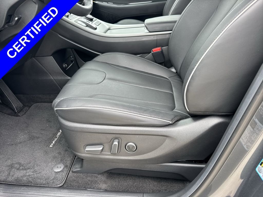Certified Used 2025 Graphite Hyundai XRT image 14