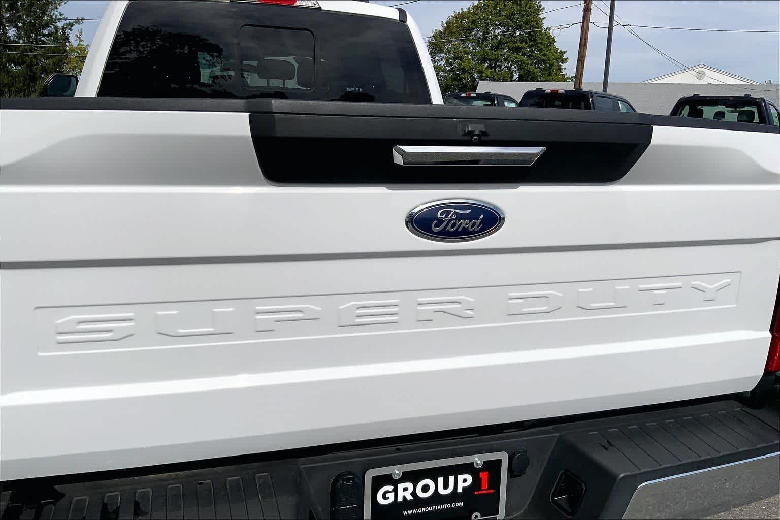Certified Used 2022 Oxford White Ford XLT image 33