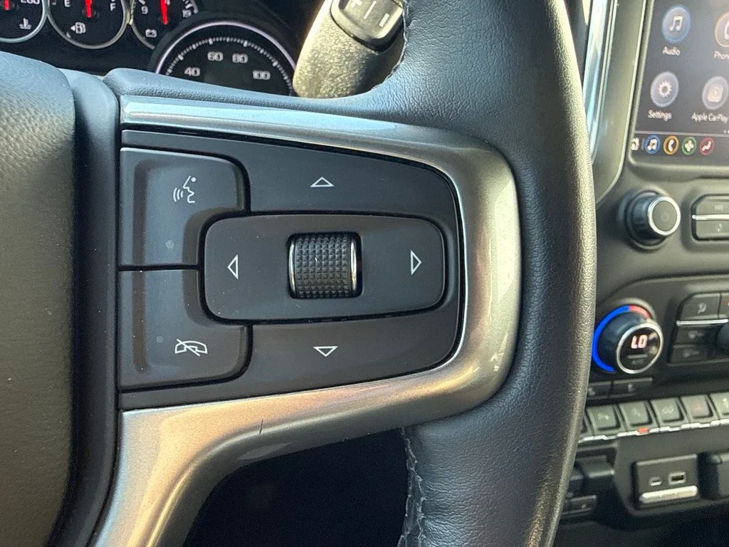 Used 2021 Pearl Chevrolet LT Trail Boss image 23