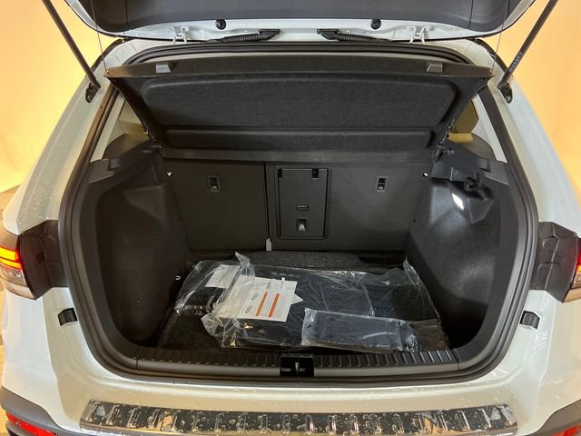 New 2026 White Volkswagen 1.5T SE Black image 5