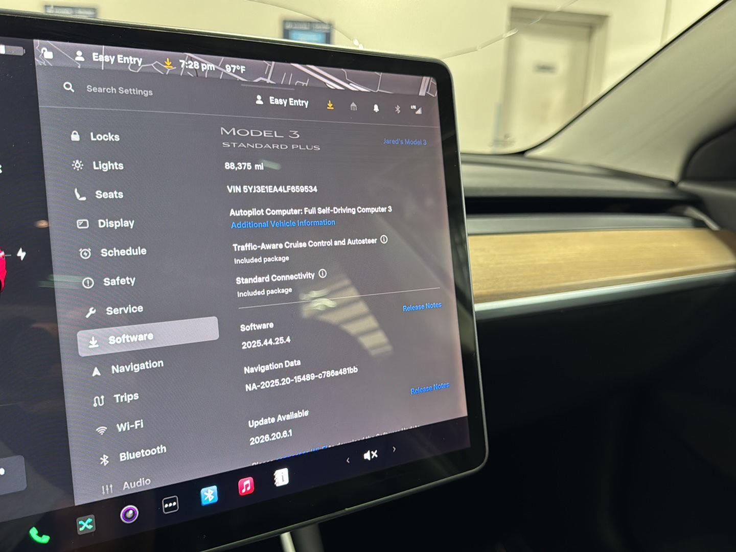 Used 2020 Pearl White Multi-Coat Tesla Standard Range image 31