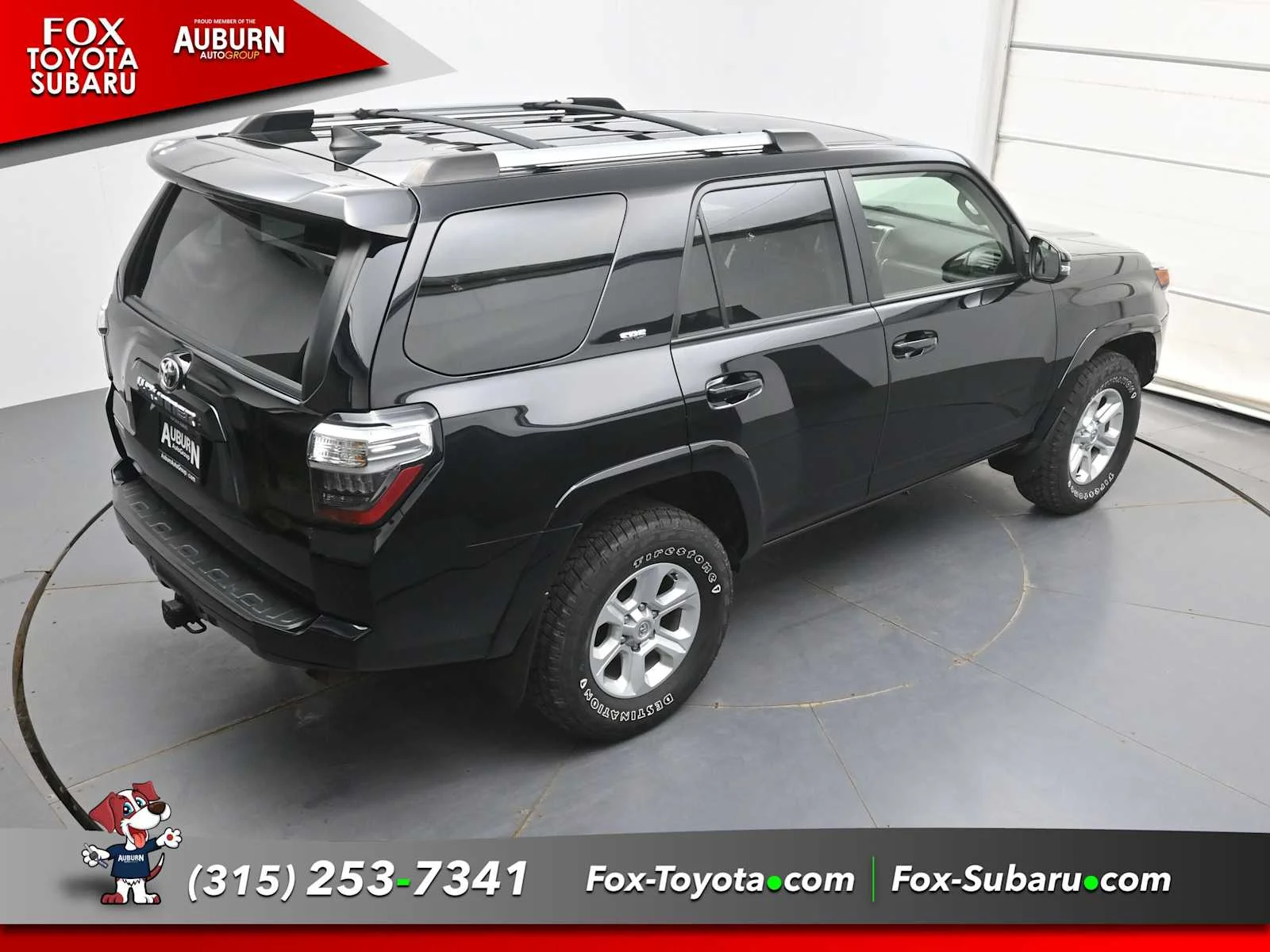 Used 2022 Midnight Black Metallic Toyota SR5 Premium image 30