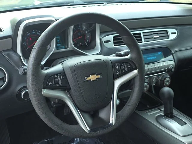 Used 2015 Blue Chevrolet 2LS image 16