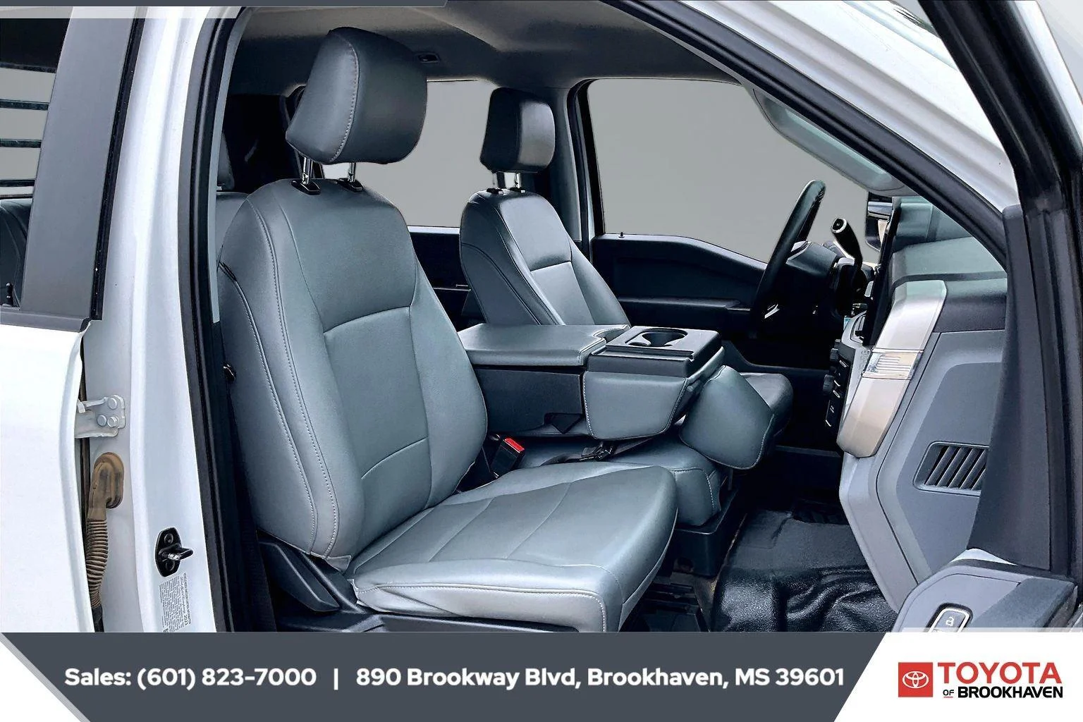 Used 2023 Oxford White Ford XL image 6