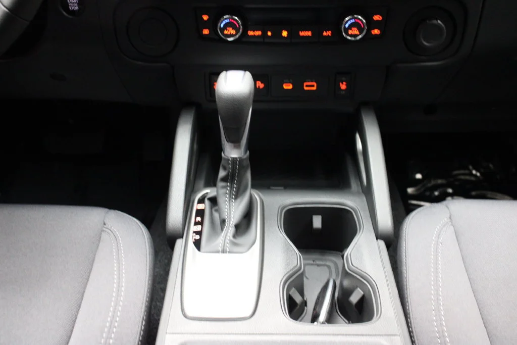 New 2027 Glacier White Nissan Crew Cab SV image 13