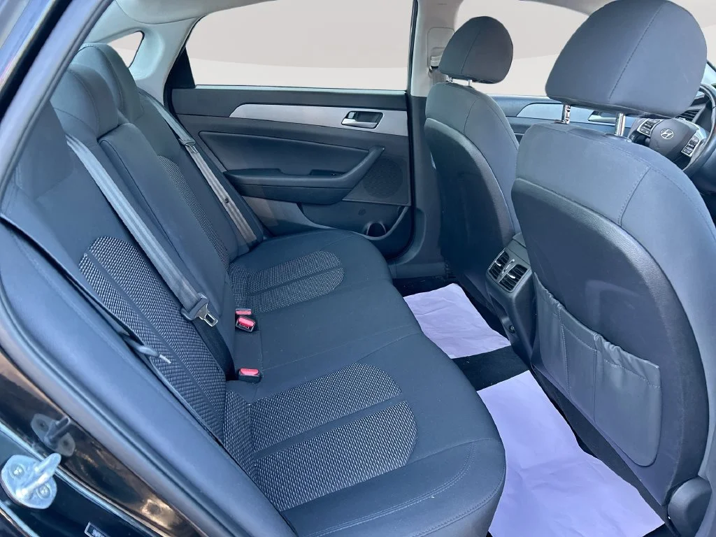Used 2019 Black Hyundai SEL image 27