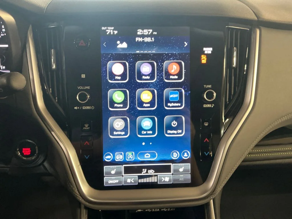 Used 2023 White Subaru Onyx Edition XT image 20
