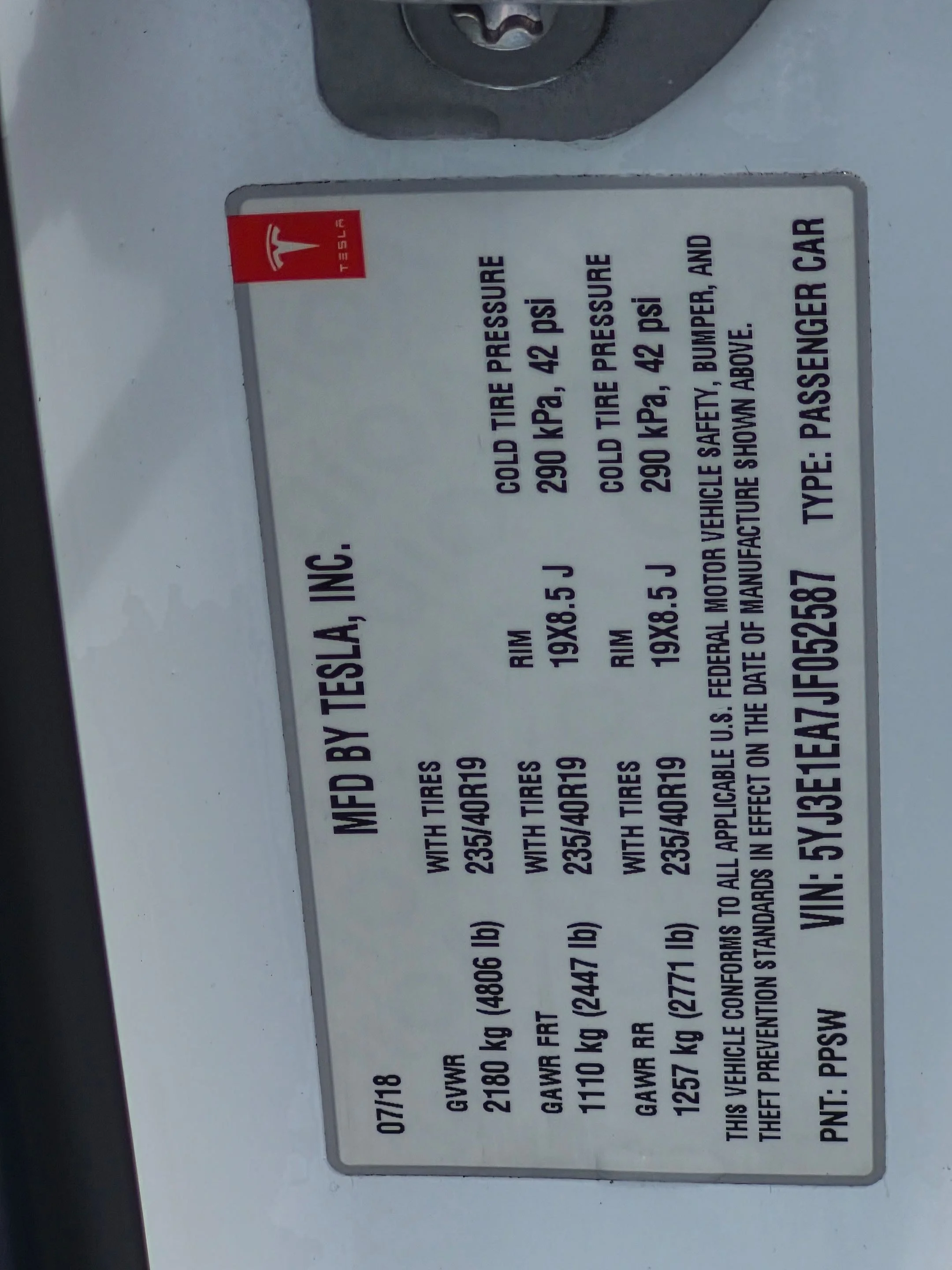 Used 2018 White Tesla Mid Range Battery image 27