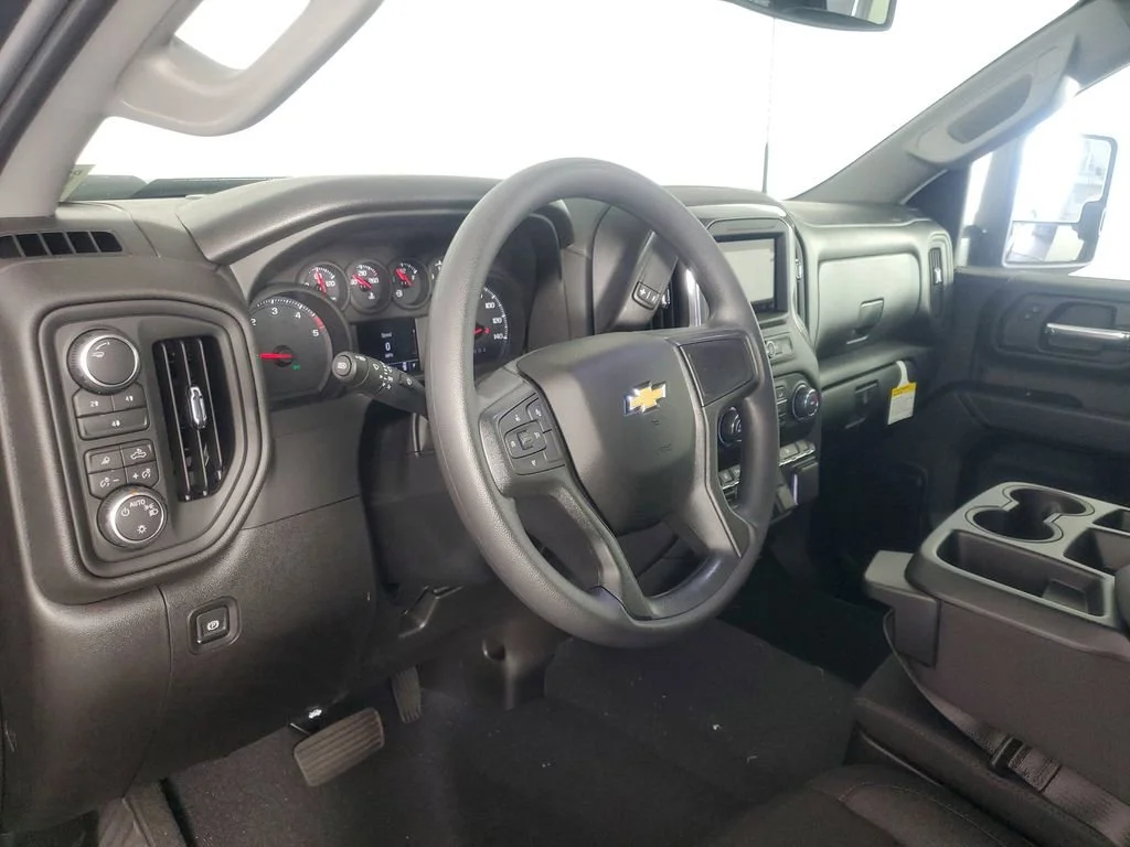 2026 Chevrolet Silverado 2500 HD Custom - Photo 13
