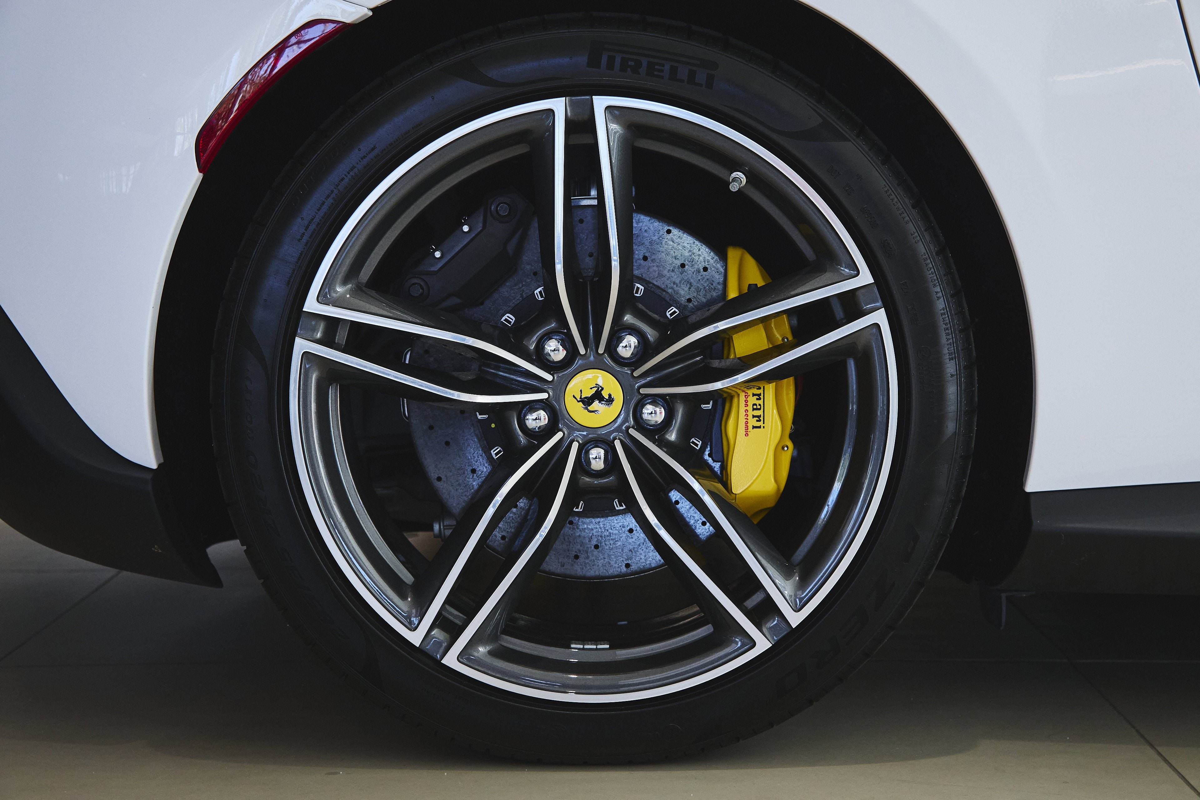 2024 Ferrari Roma Base - Photo 45