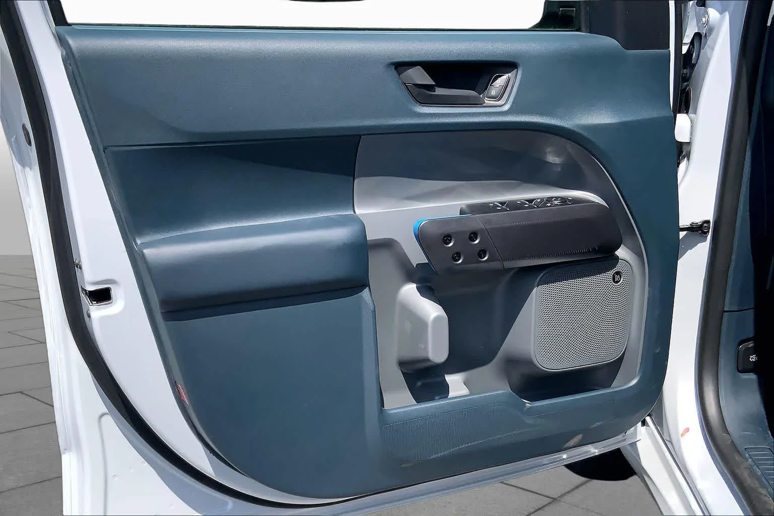 New 2026 Space White Metallic Ford Lobo™ image 11
