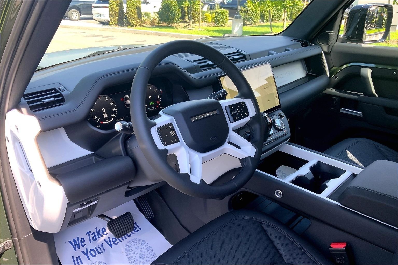 New 2026 Woolstone Green Land Rover S image 8