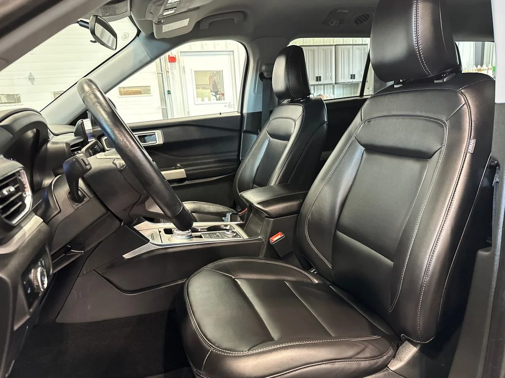 Used 2023 Blue Ford XLT image 27