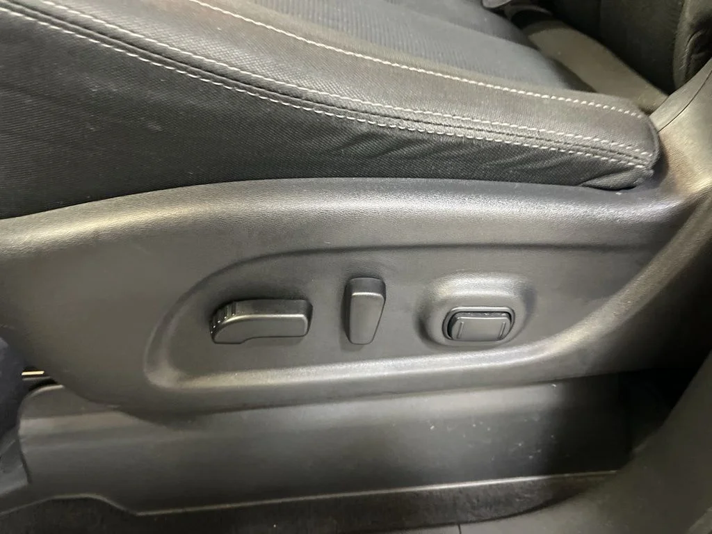 Used 2017 Gray Nissan SV image 14