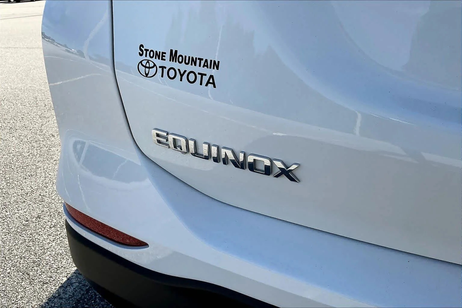 Used 2024 Summit White Chevrolet LT image 59