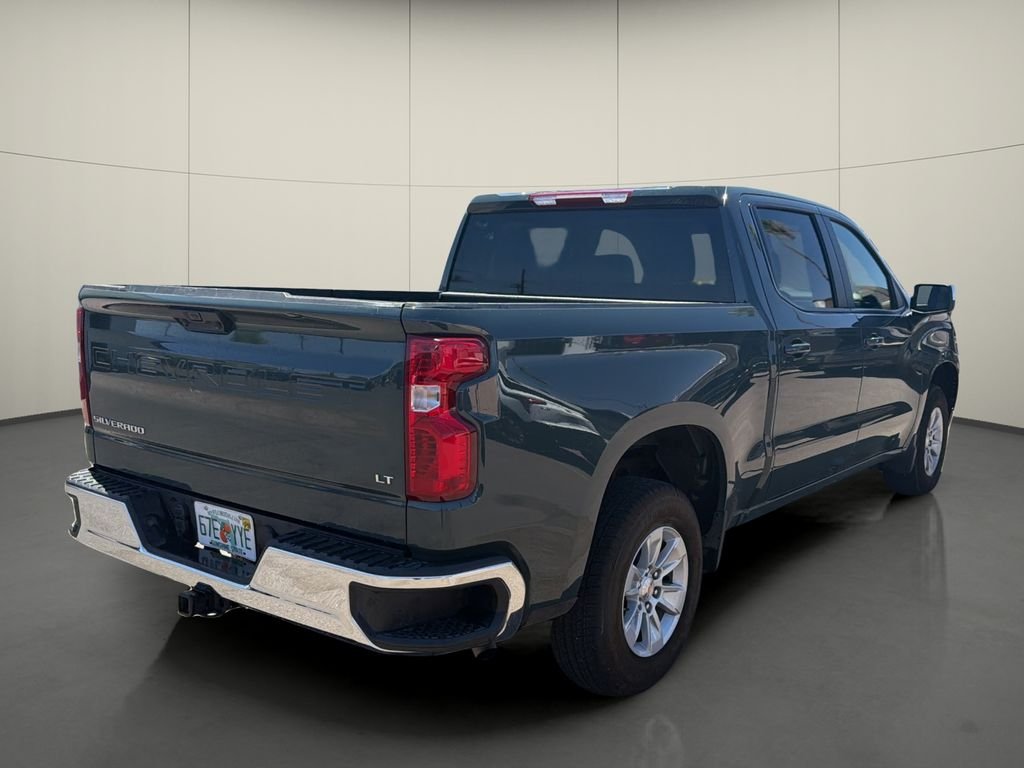 Used 2025 Gray Chevrolet LT image 7