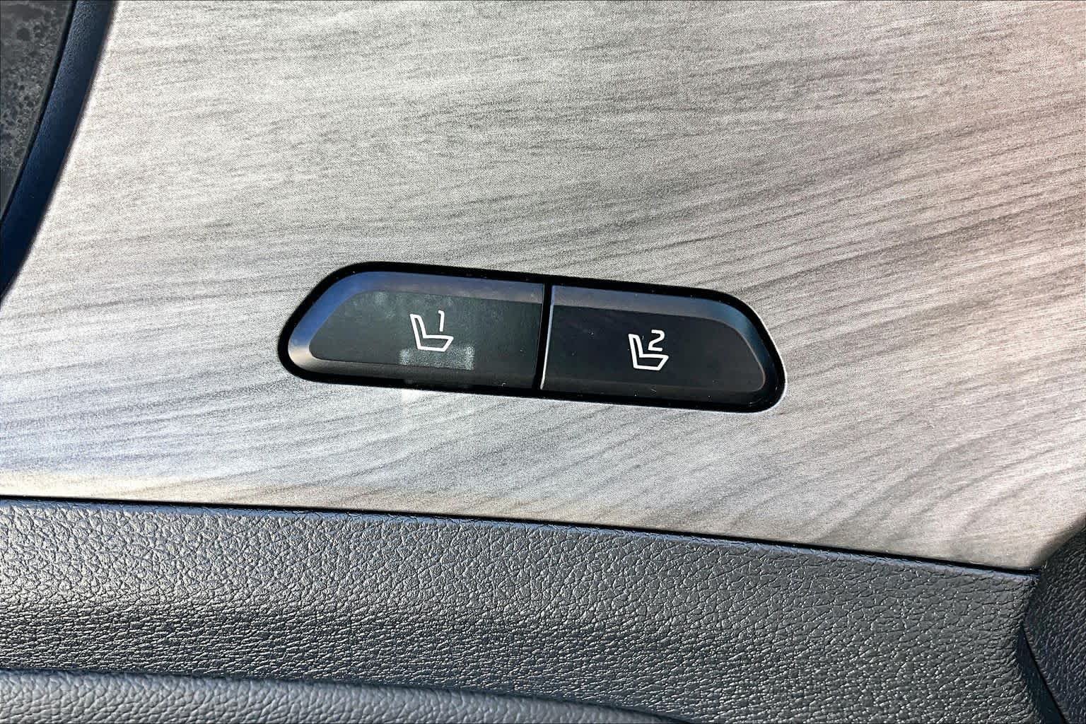 Used 2024 Wolf Gray/Ebony Black Roof Kia X-Pro image 31