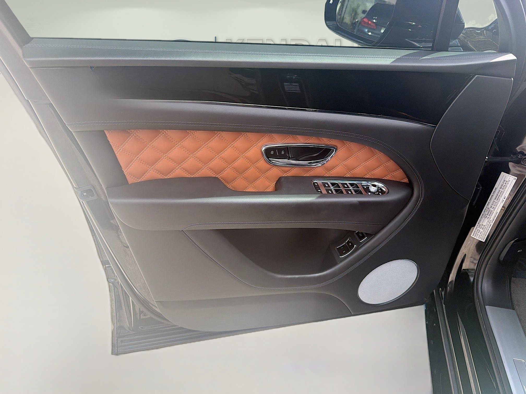 2022 Bentley Bentayga S - Photo 17