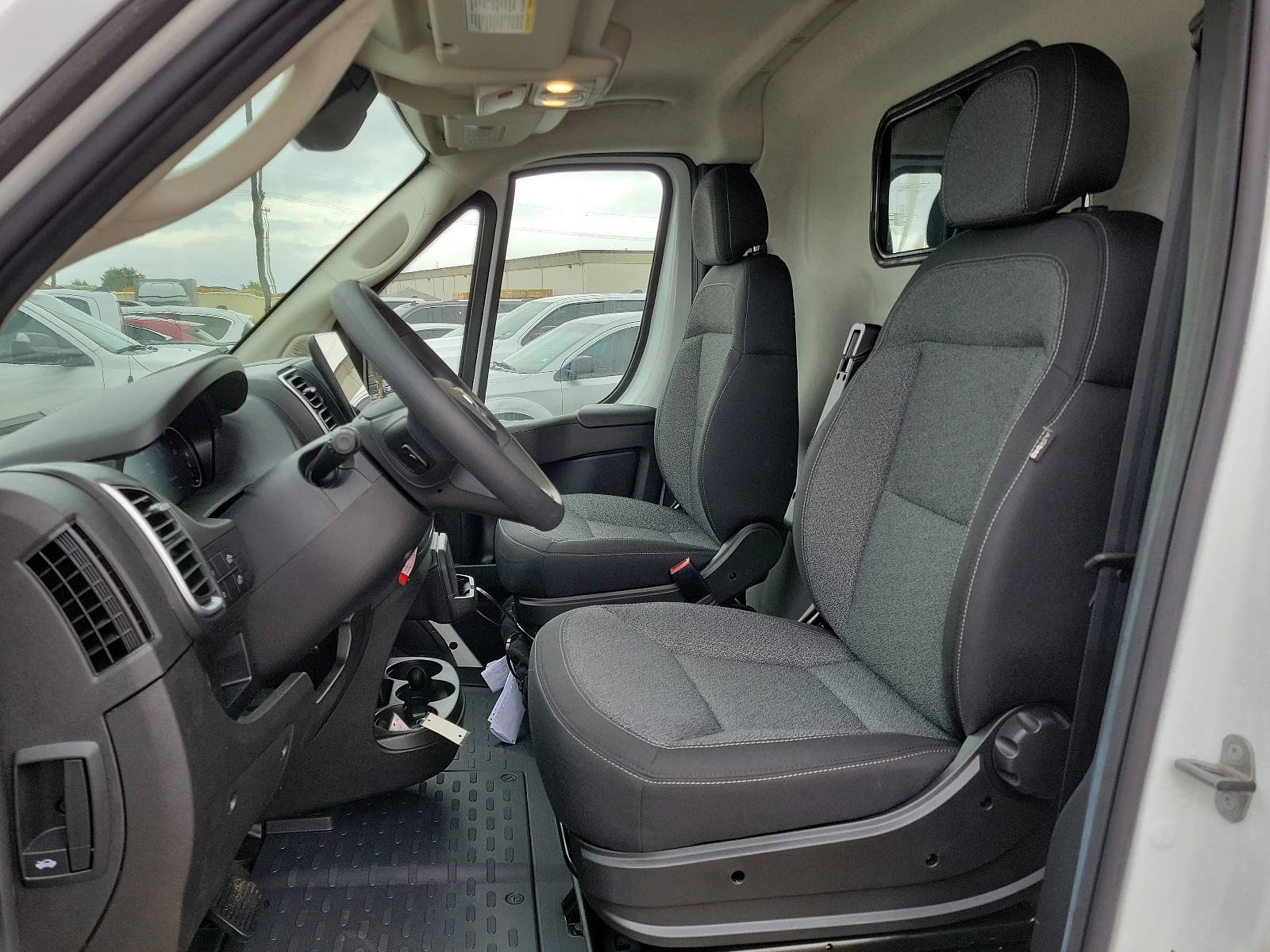 New 2025 Bright White Ram PROMASTER 3500 SLT CARGO VAN SUPER HIGH ROOF 159