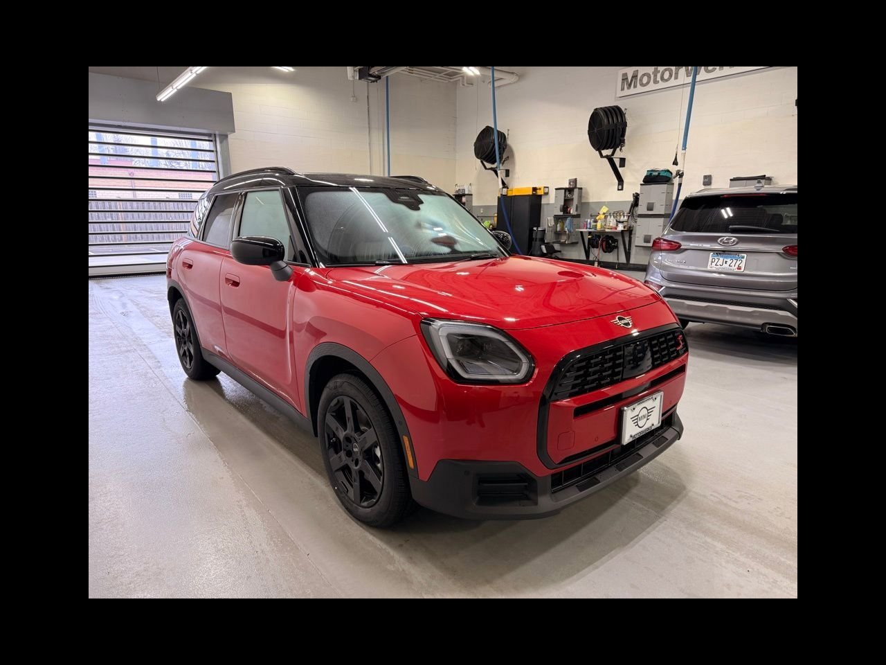 New 2026 Chili Red II MINI OXFORD EDITION image 7