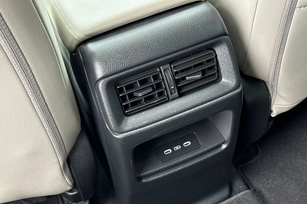 Used 2024  Honda EX-L image 16