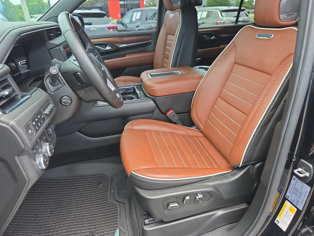 Used 2023 Black GMC Denali Ultimate image 11