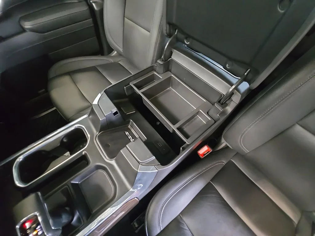 Used 2025 White Chevrolet RST image 27