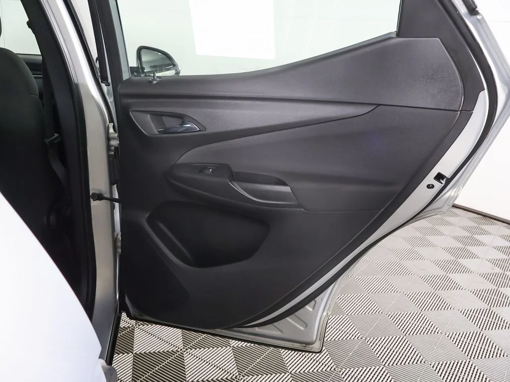 Used 2023 Silver Chevrolet LT image 23